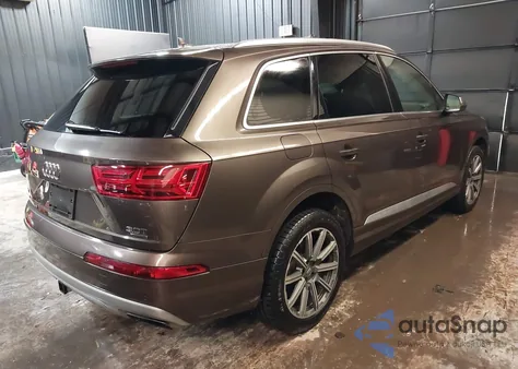 2017 Audi Q7 3.0T Premium из США, поврежденный, VIN WA1VAAF76HD059128